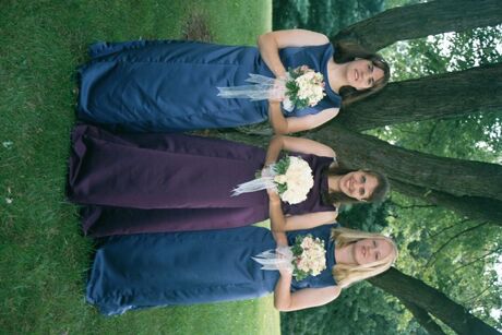 lisa-stacy-bonnie.jpg 32.2K